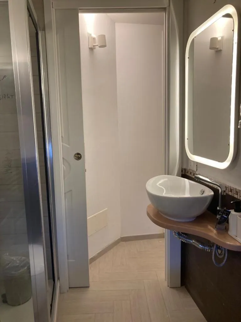 Pollina Suites & Apartments