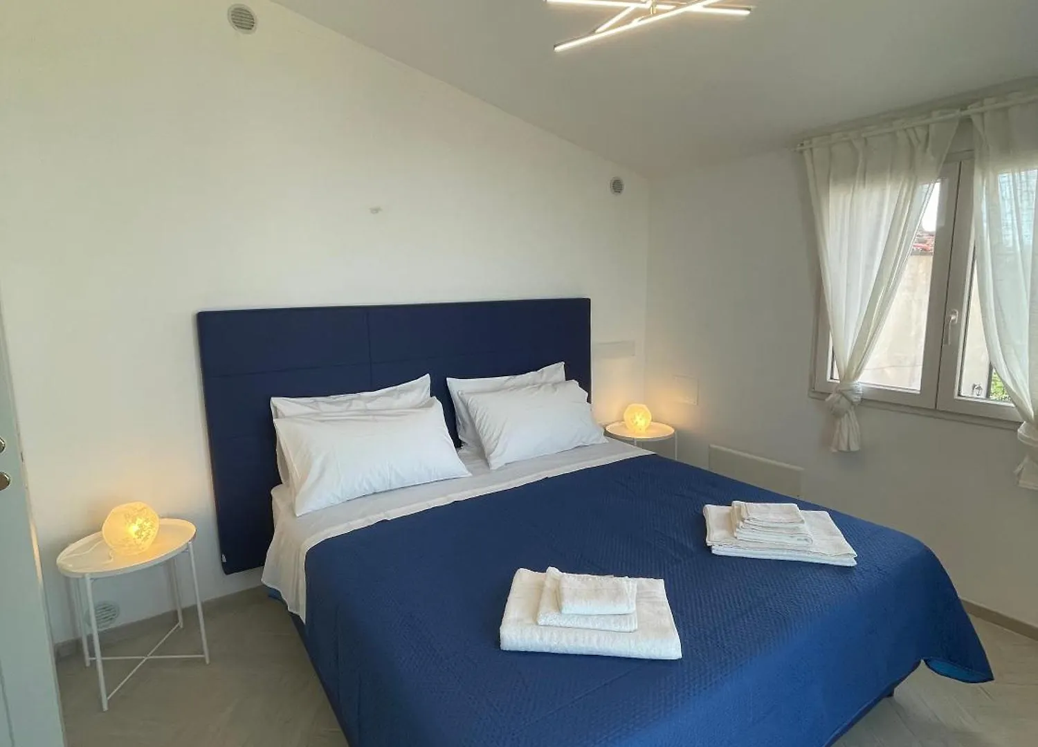 Pollina Suites & Apartments