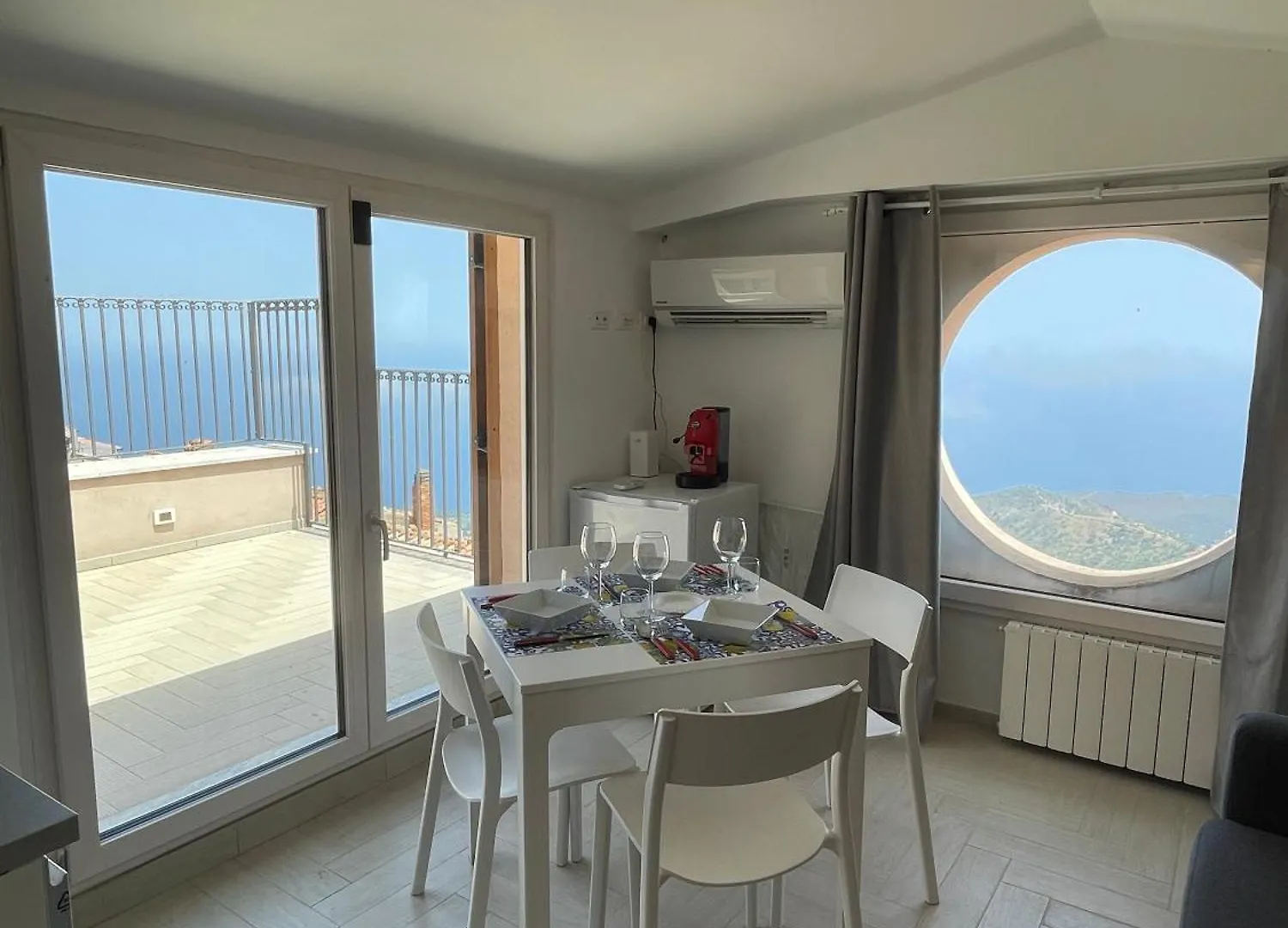 Pollina Suites & Apartments 0*,