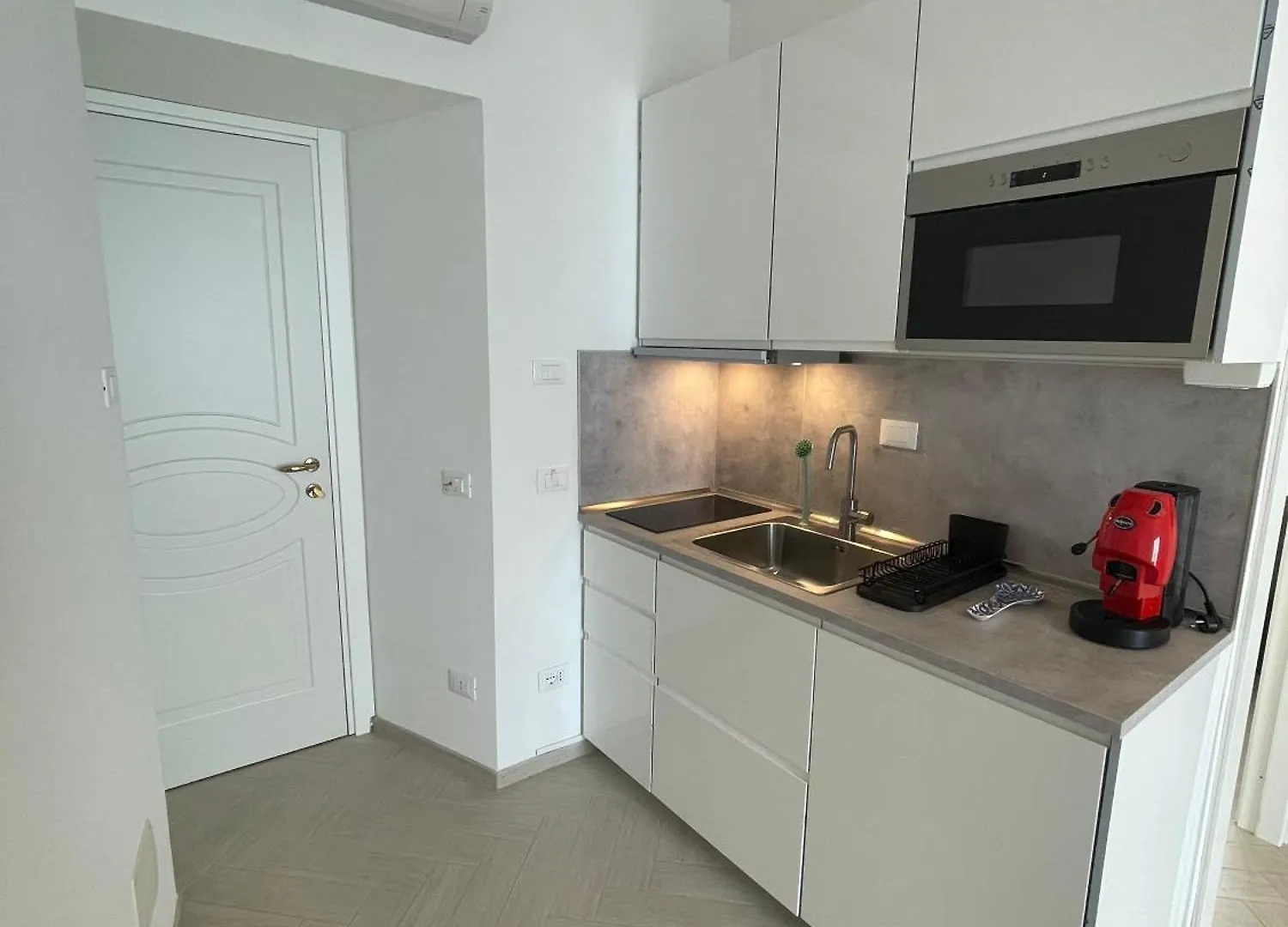 Pollina Suites & Apartments 0*,  Italy