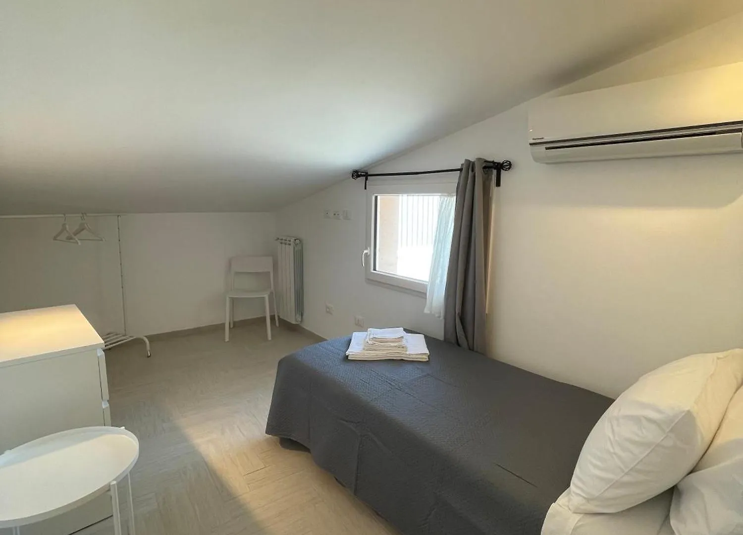 Pollina Suites & Apartments